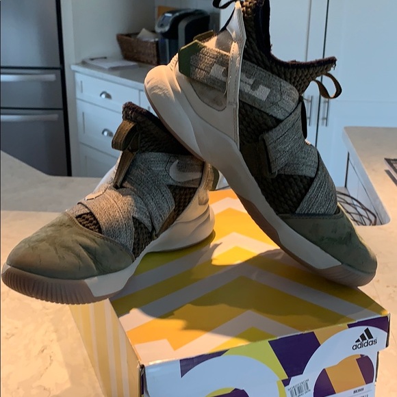 Nike Lebron James Soldier 12 Camo - Picture 2 of 8